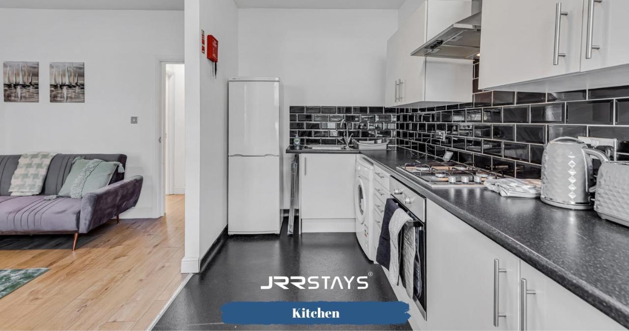 Cardiff Stylish 2 Bedroom Sleeps 6 Wi-Fi - Jrr Stays Экстерьер фото